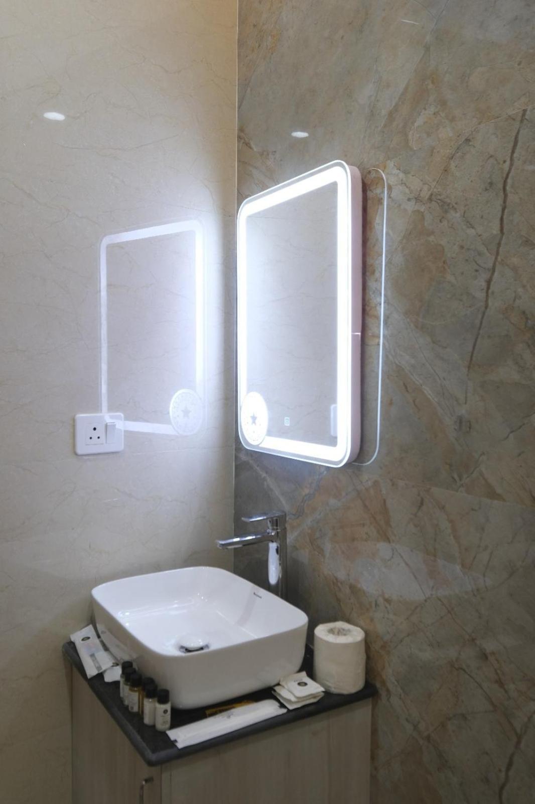 Hotel Sudarshan Ayodhya Extérieur photo
